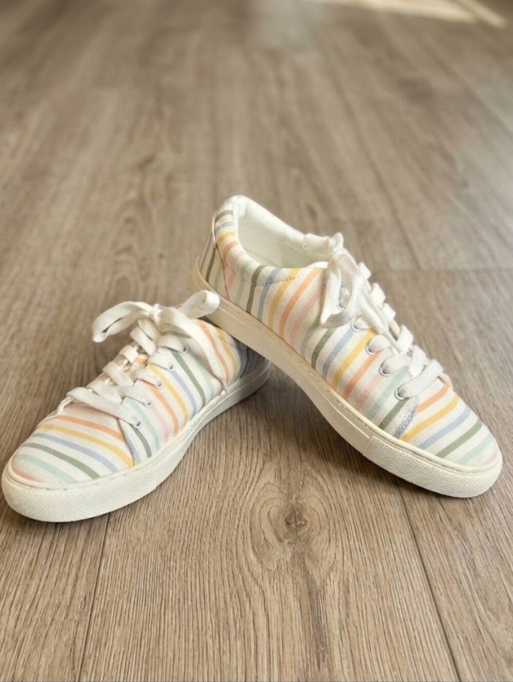 J. Crew Womens Size 8 White Canvas Sneakers With Rainbow Stripes